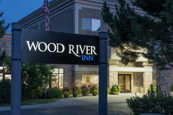 Wood River Inn & Suites